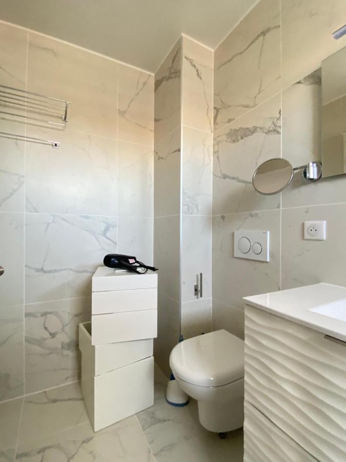 T3 Climatise Villa Juana Avec Parking Et Proche Plage Antibes Exterior photo